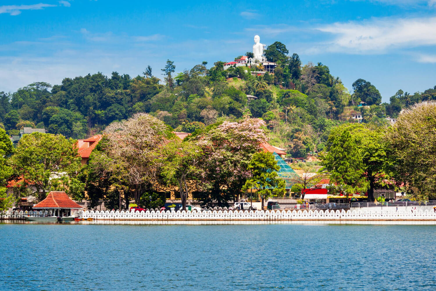 Enchanting Kandy: A Day of Culture, History, and Beauty